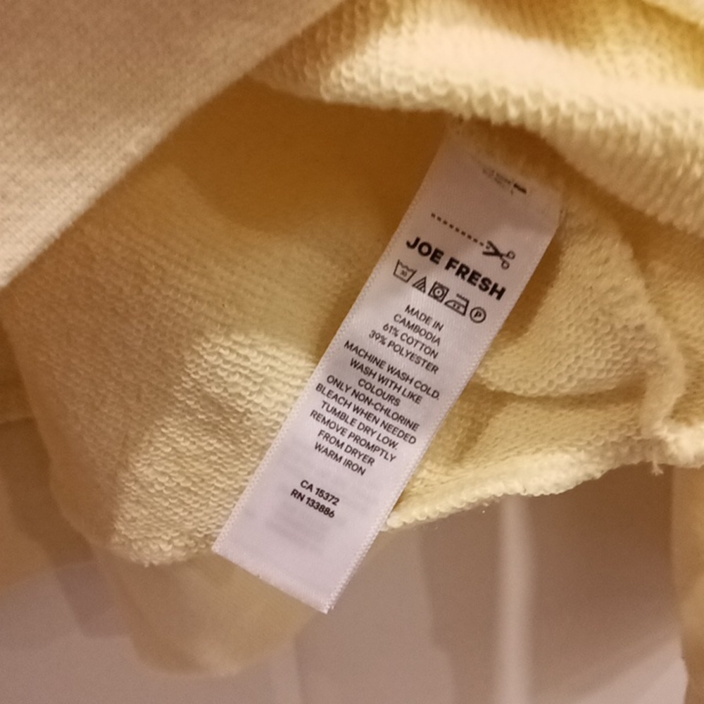 Joe Fresh Disney collab butter Yellow Crewneck, BNWOT -Ladies: Large Men's: Med. - Picture 6 of 6